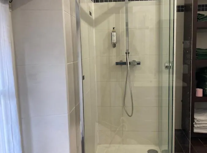 Le Clos Adnet Pensión