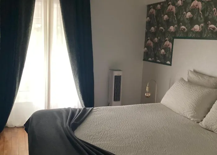 Le Clos Adnet Pensión 3*